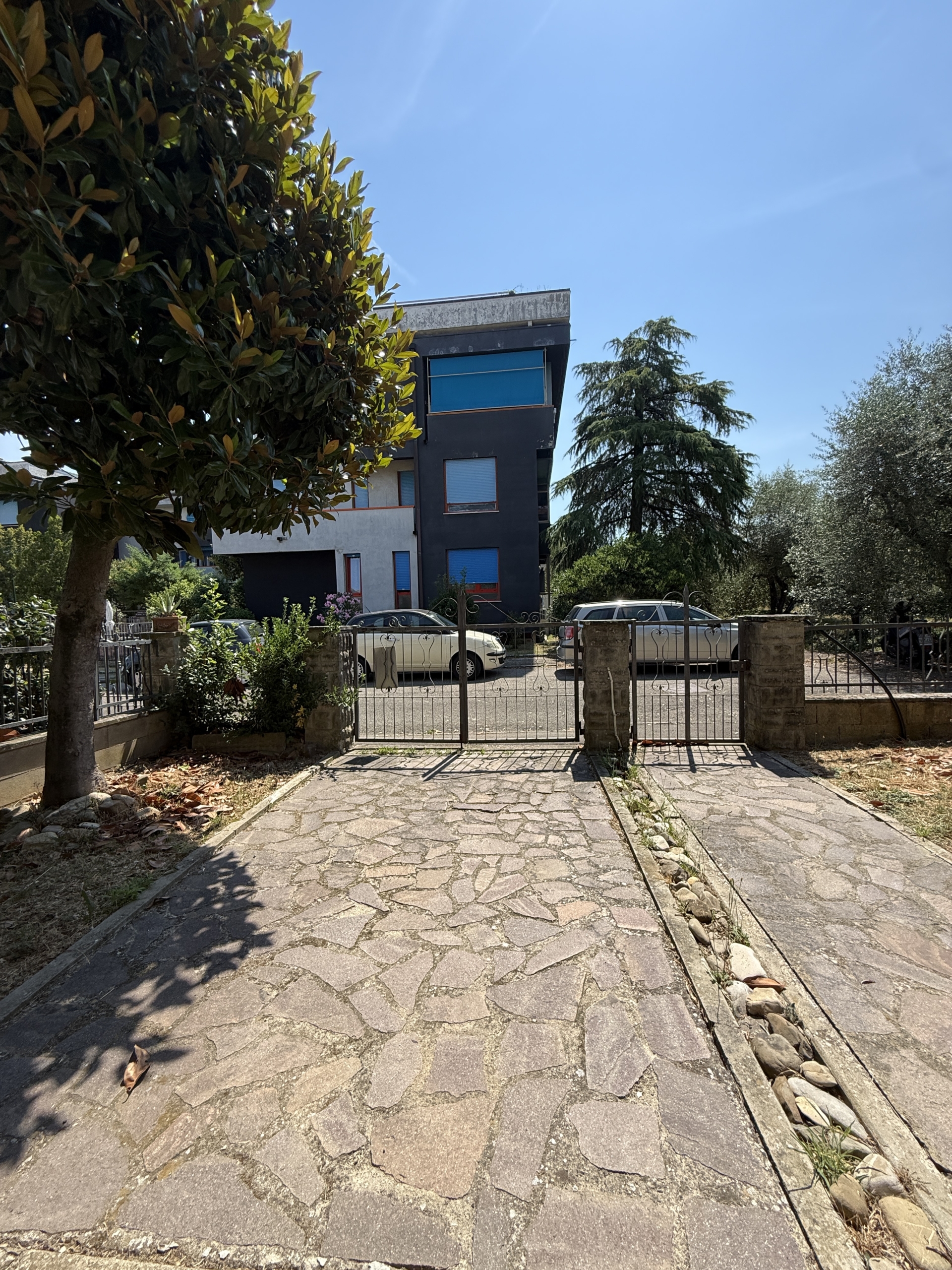 Fronte strada