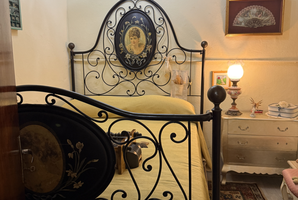 1170